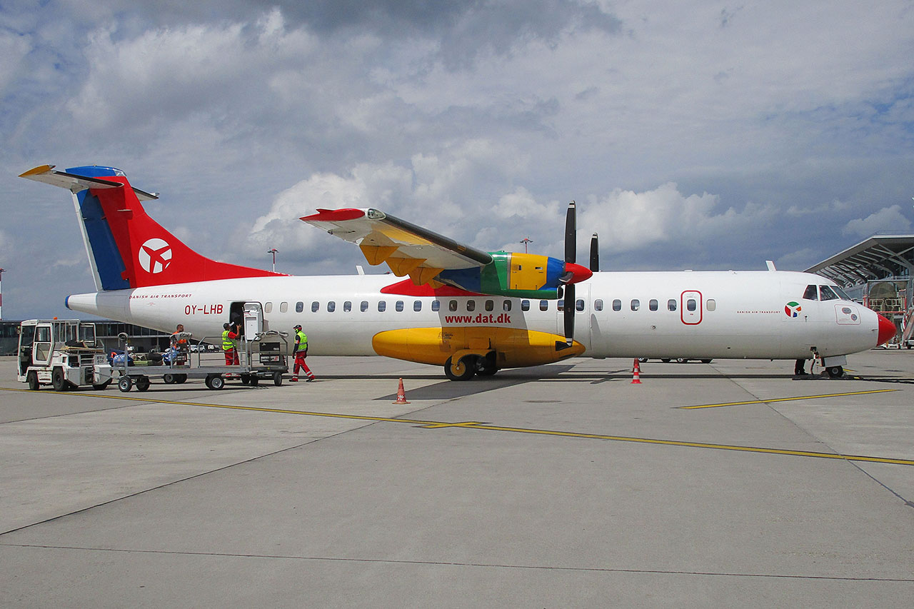 ./assets/img/aircraft/OY-DTR-ATR72-1.jpg