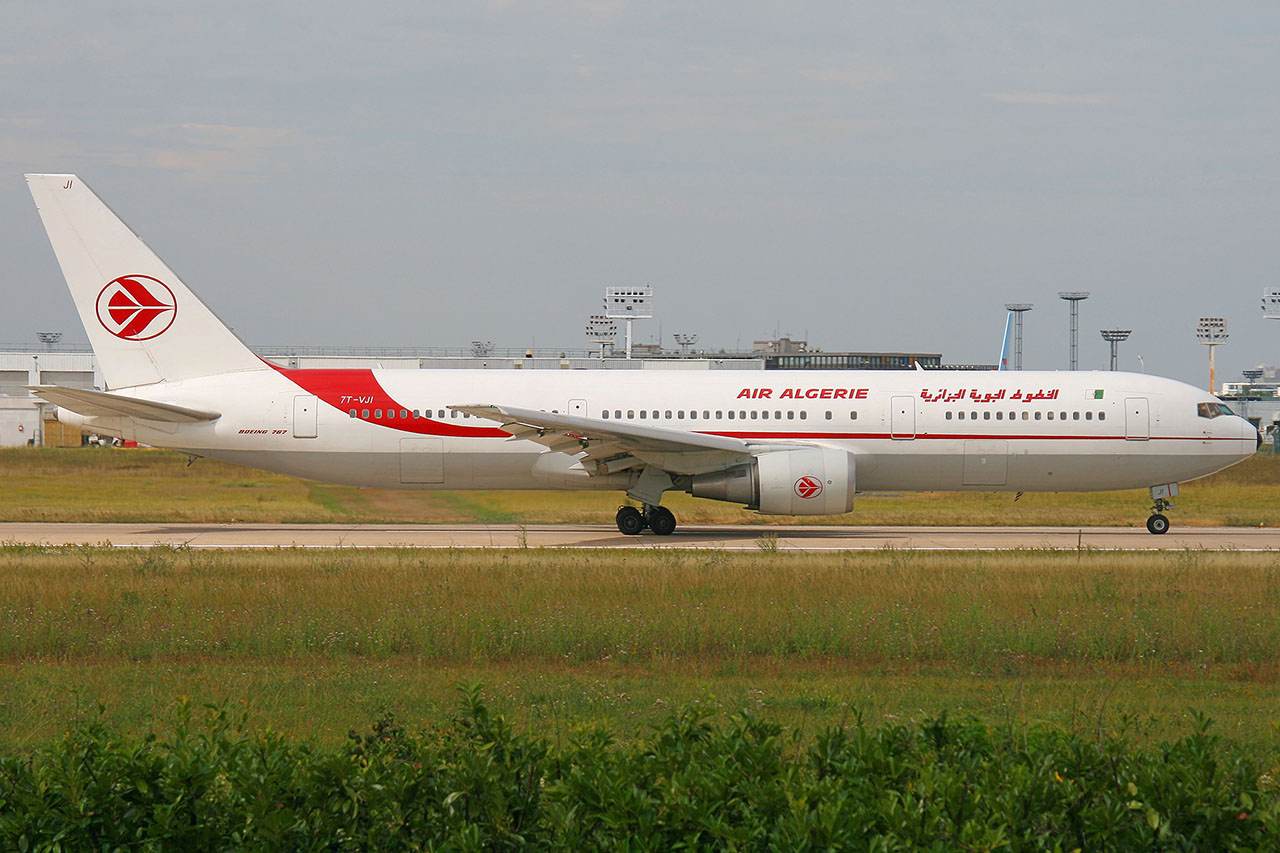./assets/img/aircraft/7T-DAH-B763-1.jpg