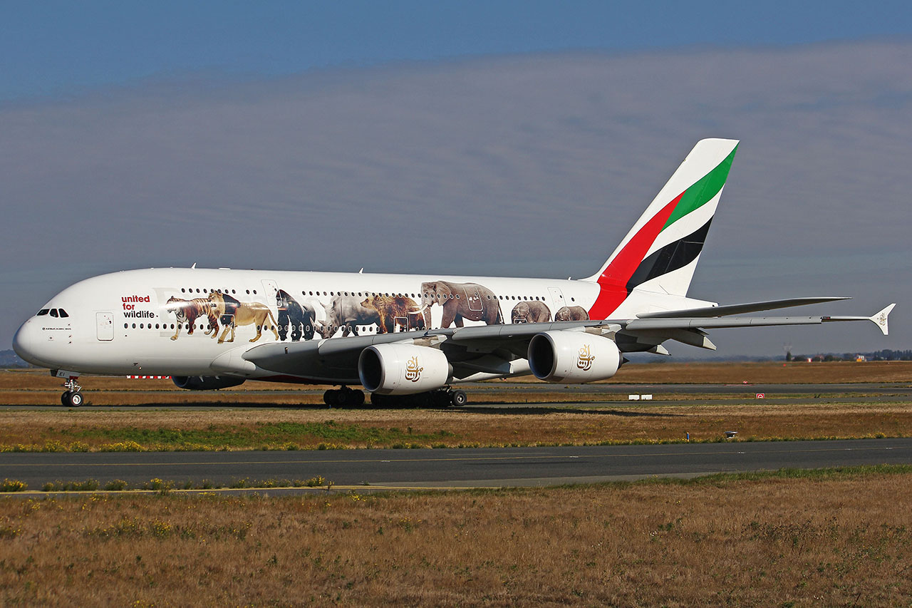 ./assets/img/aircraft/A6-UAE-A388-6.jpg