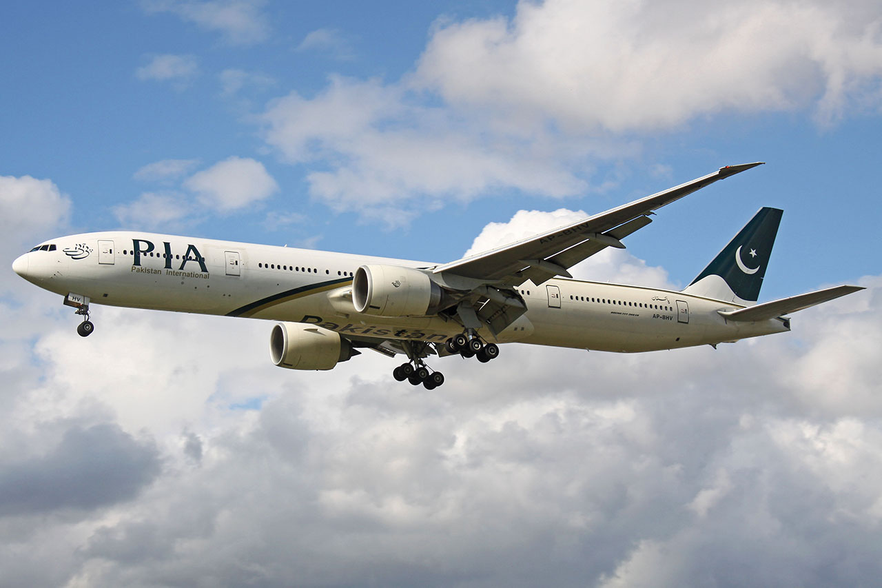 ./assets/img/aircraft/AP-PIA-B773-1.jpg