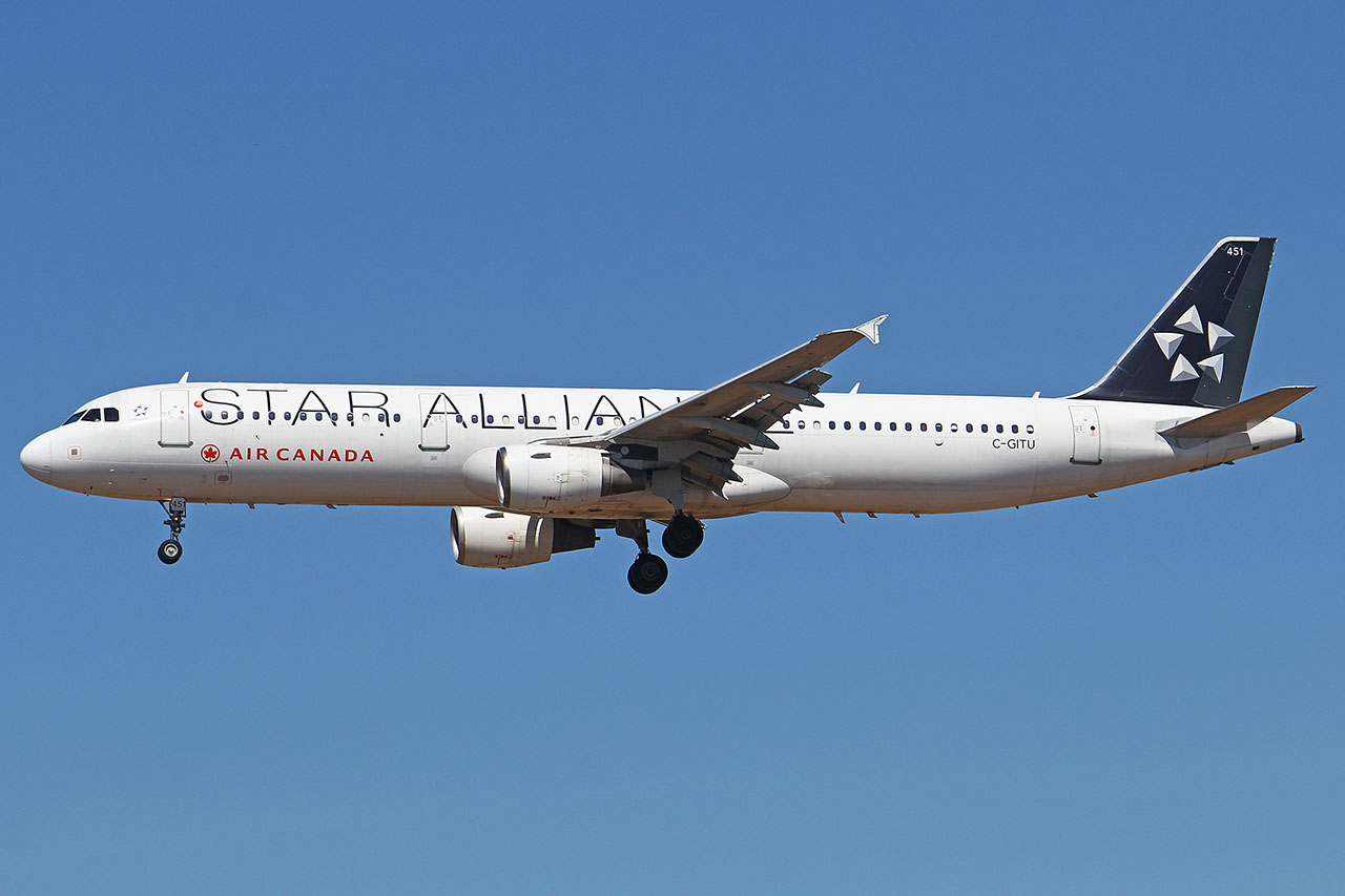 ./assets/img/aircraft/C-ACA-A321-2.jpg