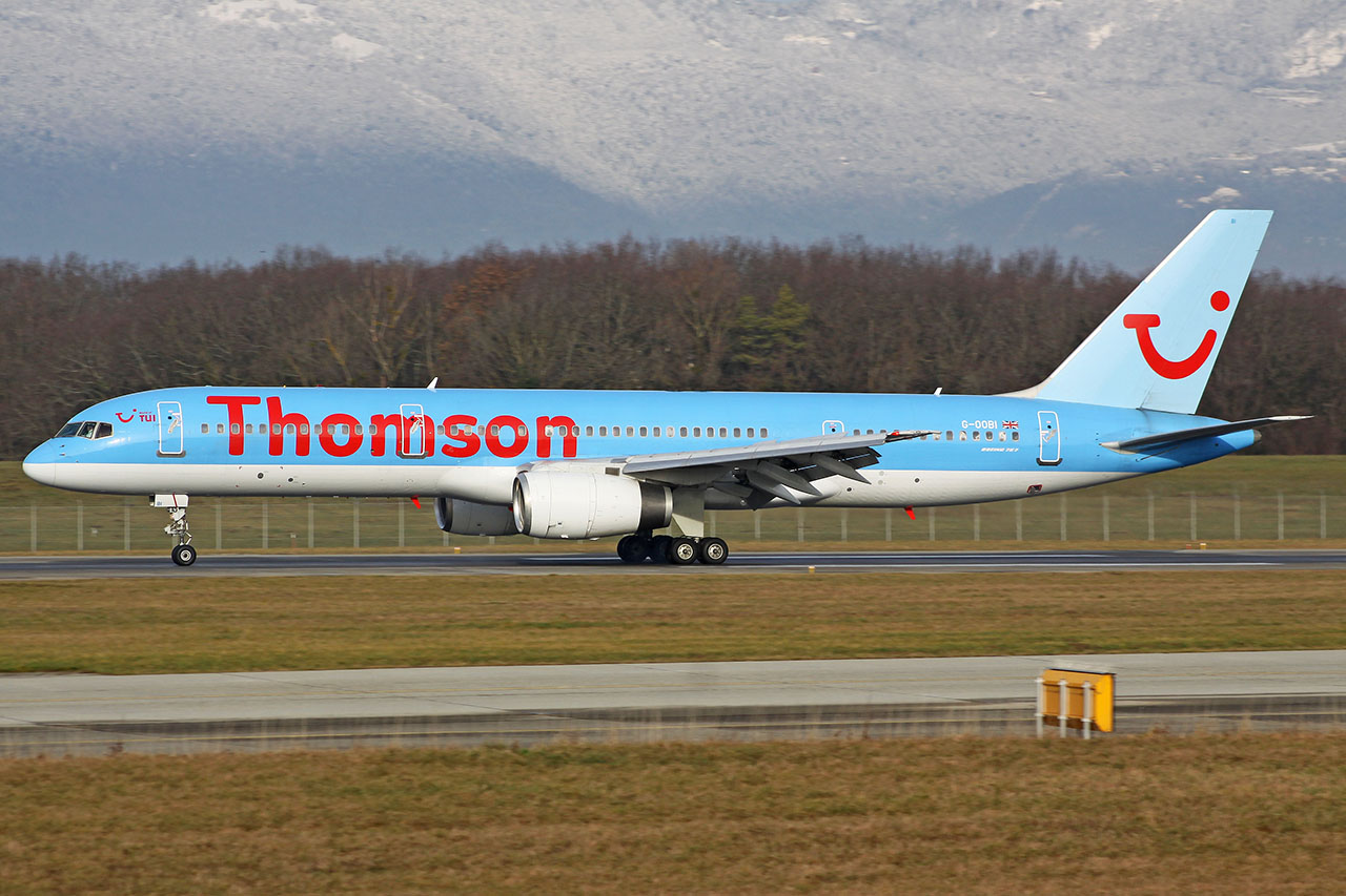 ./assets/img/aircraft/G-TOM-B752-3.jpg