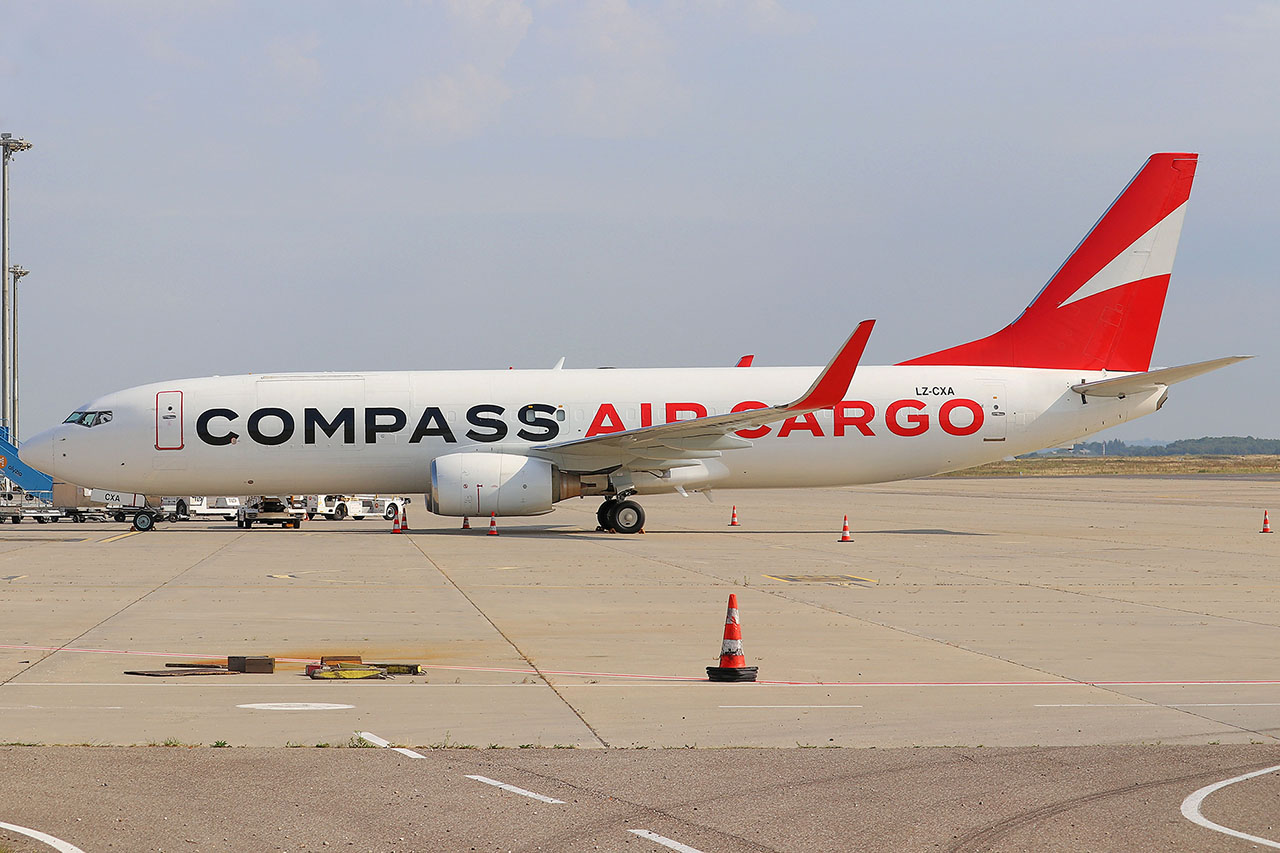 ./assets/img/aircraft/LZ-ADZ-B738-1.jpg