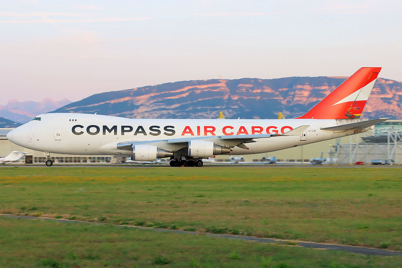 ./assets/img/aircraft/LZ-ADZ-B744-1.jpg