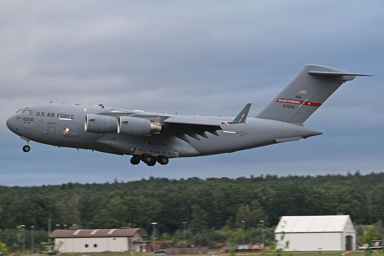 ./assets/img/aircraft/N-450-C17-4.jpg