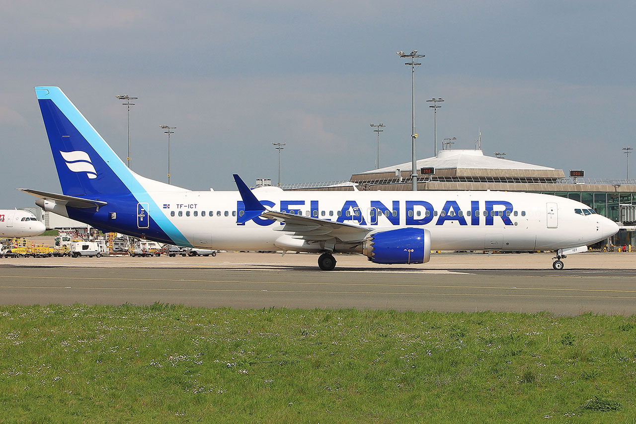 ./assets/img/aircraft/TF-ICE-B738-2.jpg