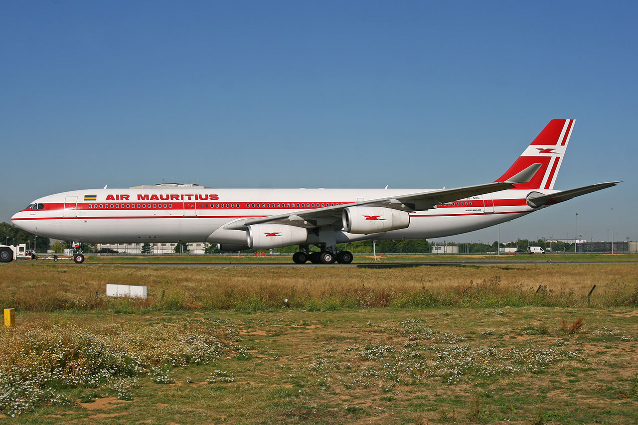 ./assets/img/aircraft/3B-MAU-A343-1.jpg