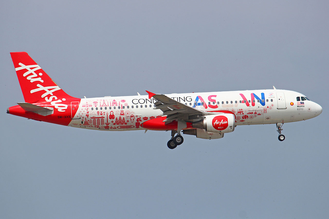 ./assets/img/aircraft/9M-AXM-A320-3.jpg