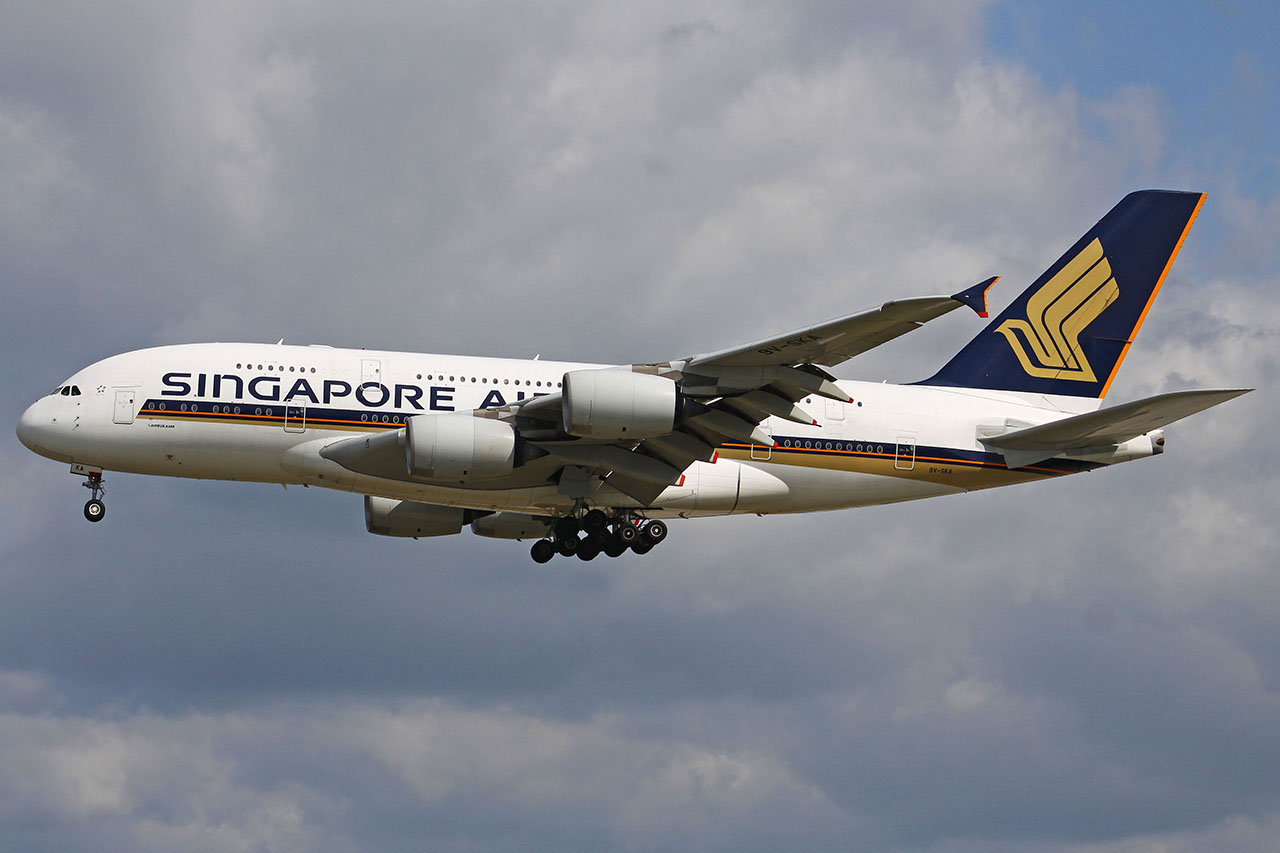 ./assets/img/aircraft/9V-SIA-A388-1.jpg