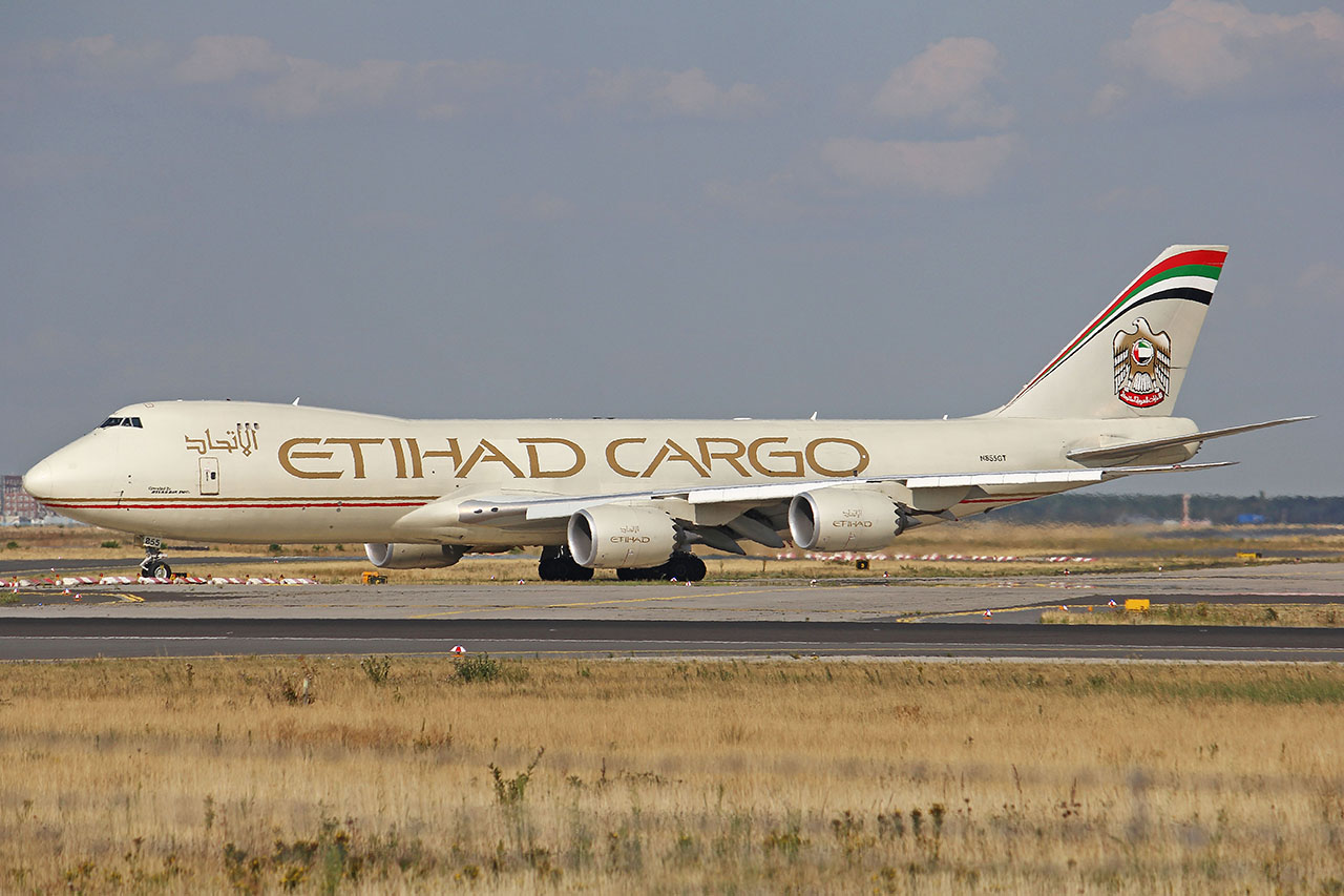 ./assets/img/aircraft/A6-ETD-B748-1.jpg