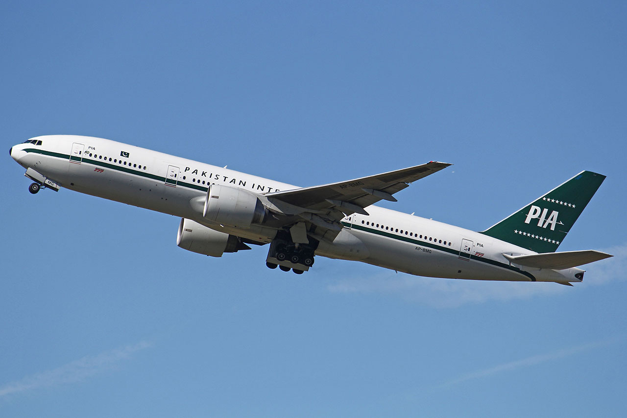 ./assets/img/aircraft/AP-PIA-B772-4.jpg