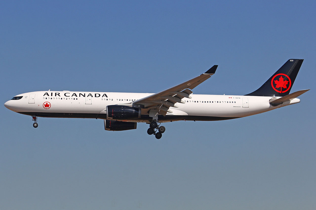 ./assets/img/aircraft/C-ACA-A333-1.jpg