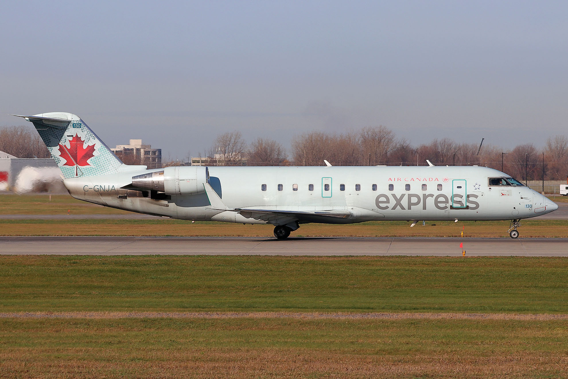 ./assets/img/aircraft/C-JZA-CRJ2-1.jpg