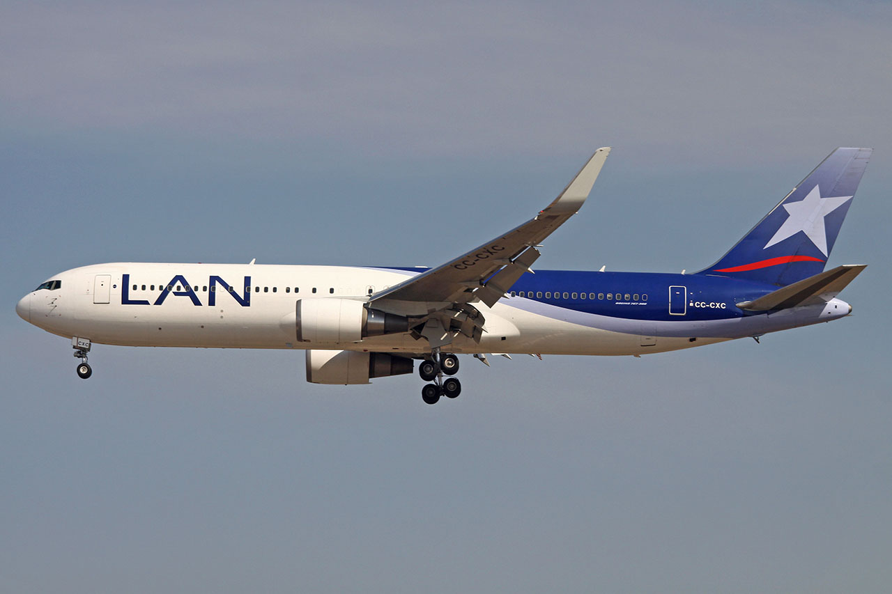 ./assets/img/aircraft/CC-LAN-B763-1.jpg