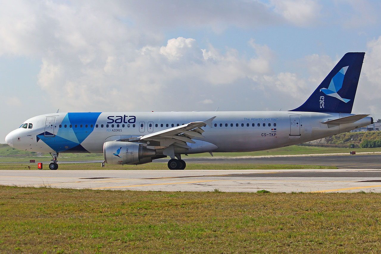 ./assets/img/aircraft/CS-RZO-A320-3.jpg