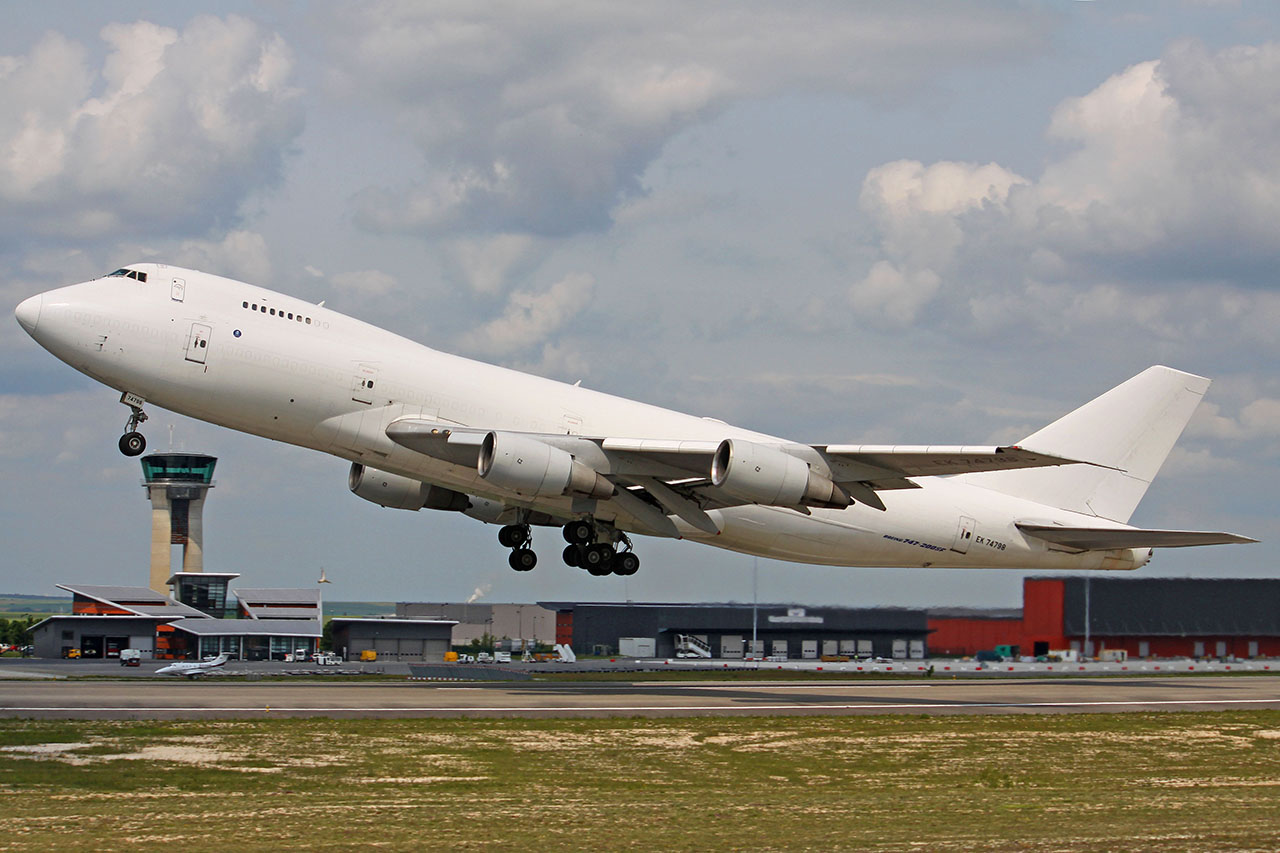 ./assets/img/aircraft/EK-VTF-B742-1.jpg