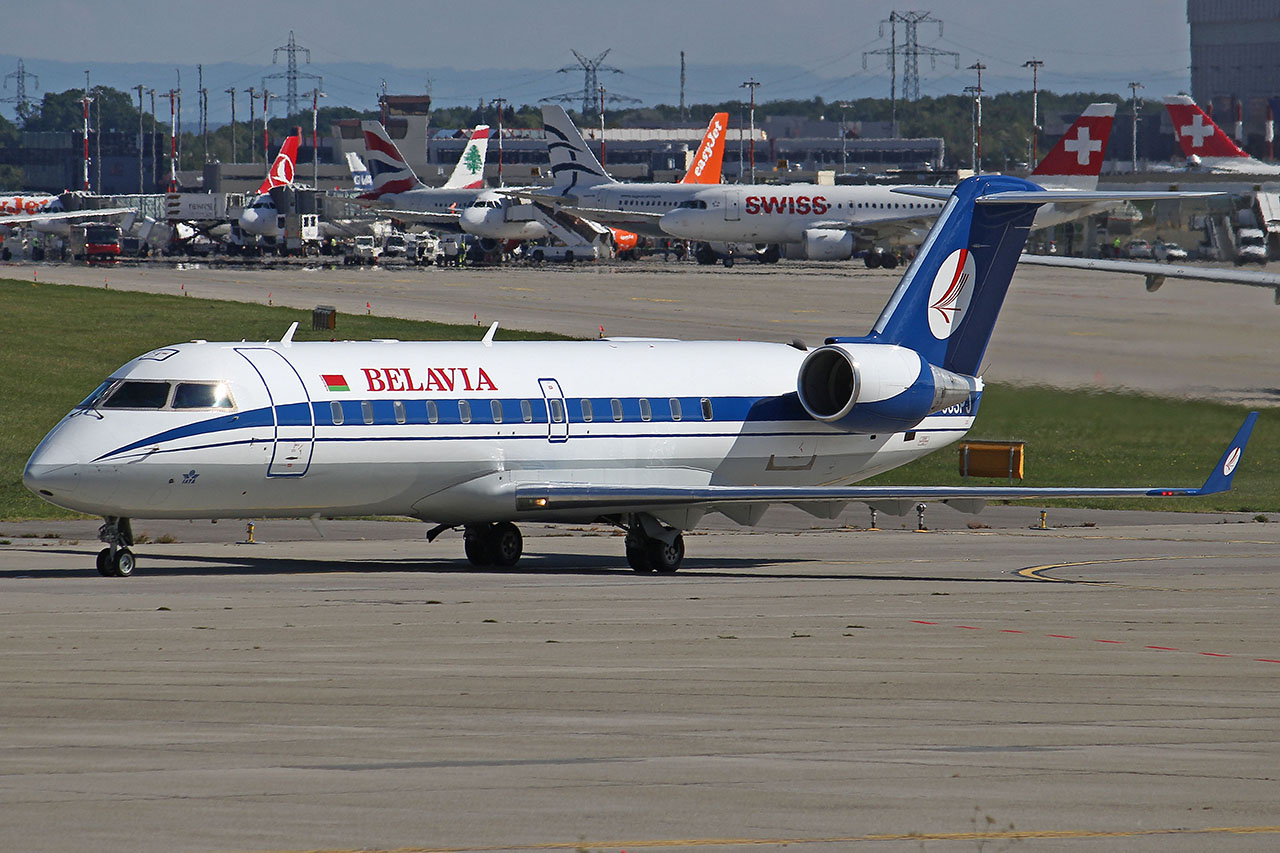 ./assets/img/aircraft/EW-BRU-CRJ2-1.jpg