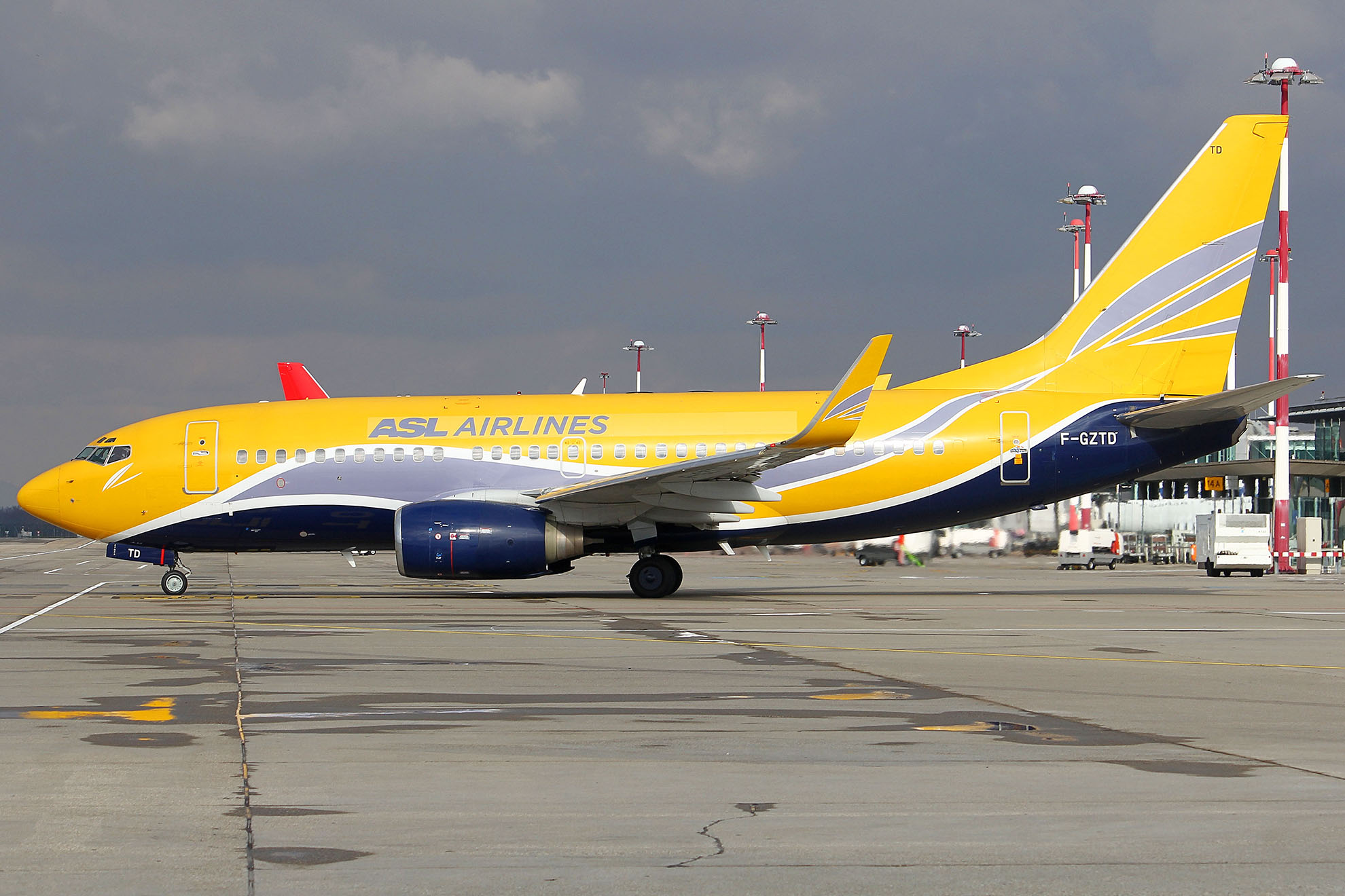 ./assets/img/aircraft/F-FPO-B737-3.jpg