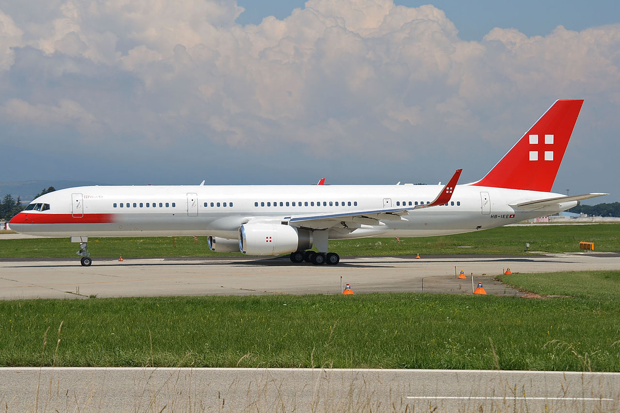 ./assets/img/aircraft/HB-PTI-B752-1.jpg