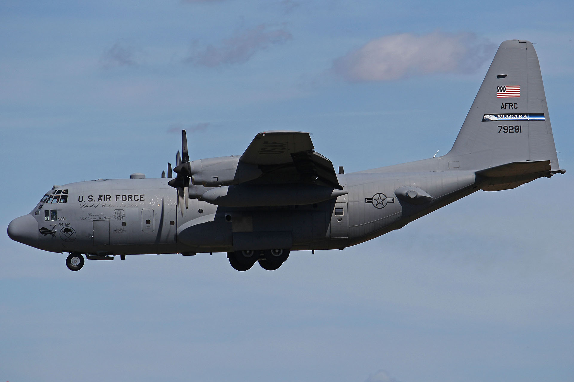 ./assets/img/aircraft/N-450-C130-2.jpg