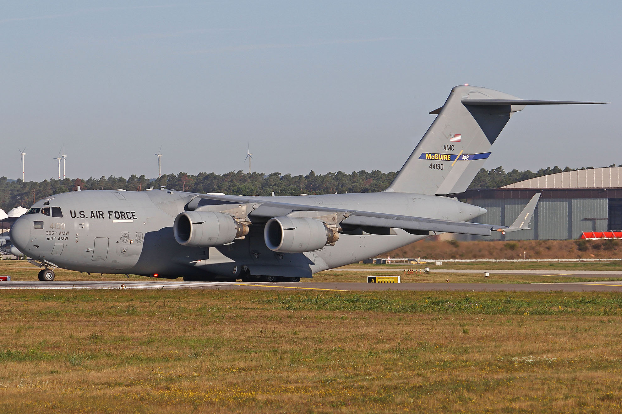 ./assets/img/aircraft/N-450-C17-5.jpg