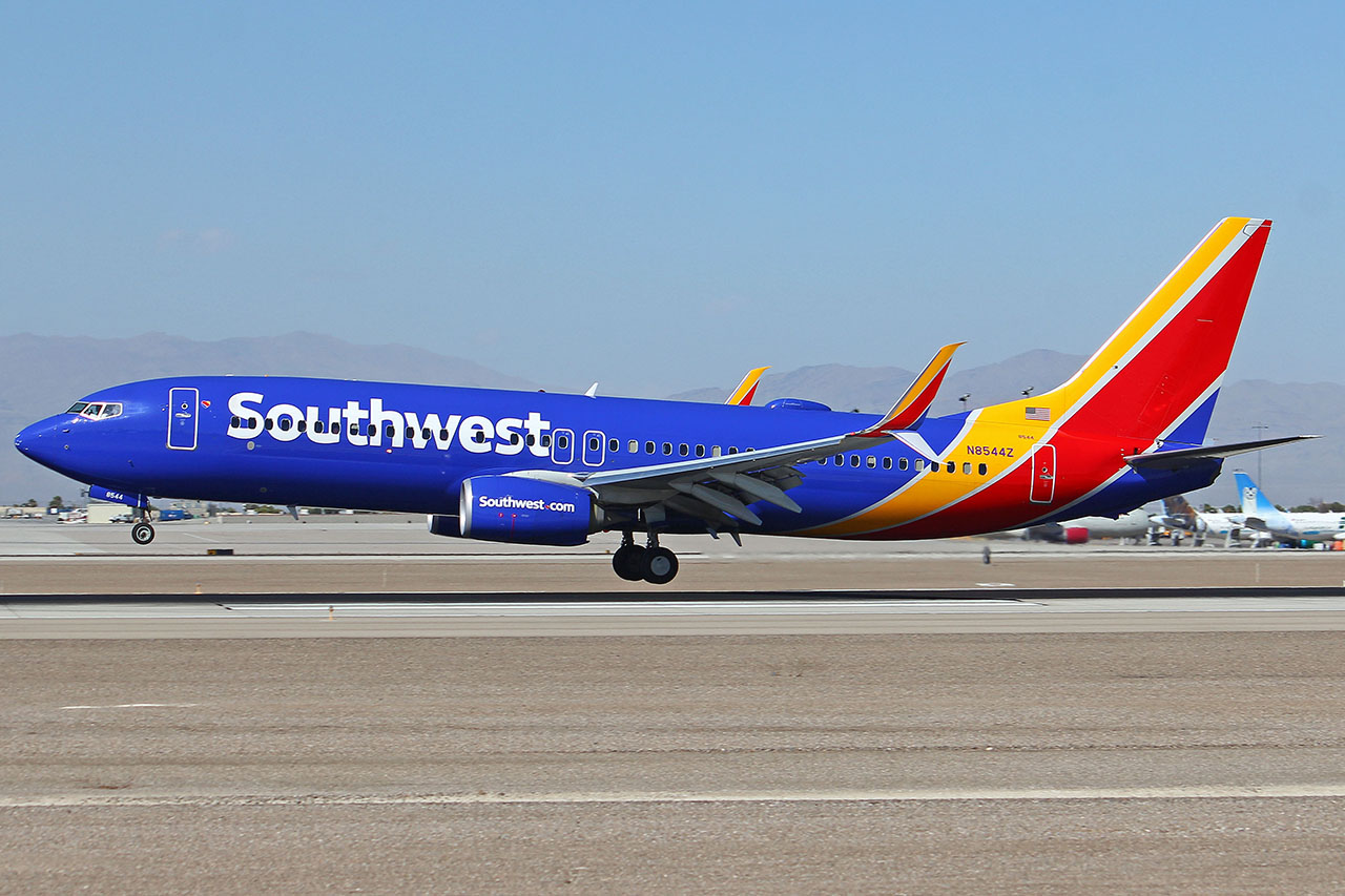 ./assets/img/aircraft/N-SWA-B738-2.jpg