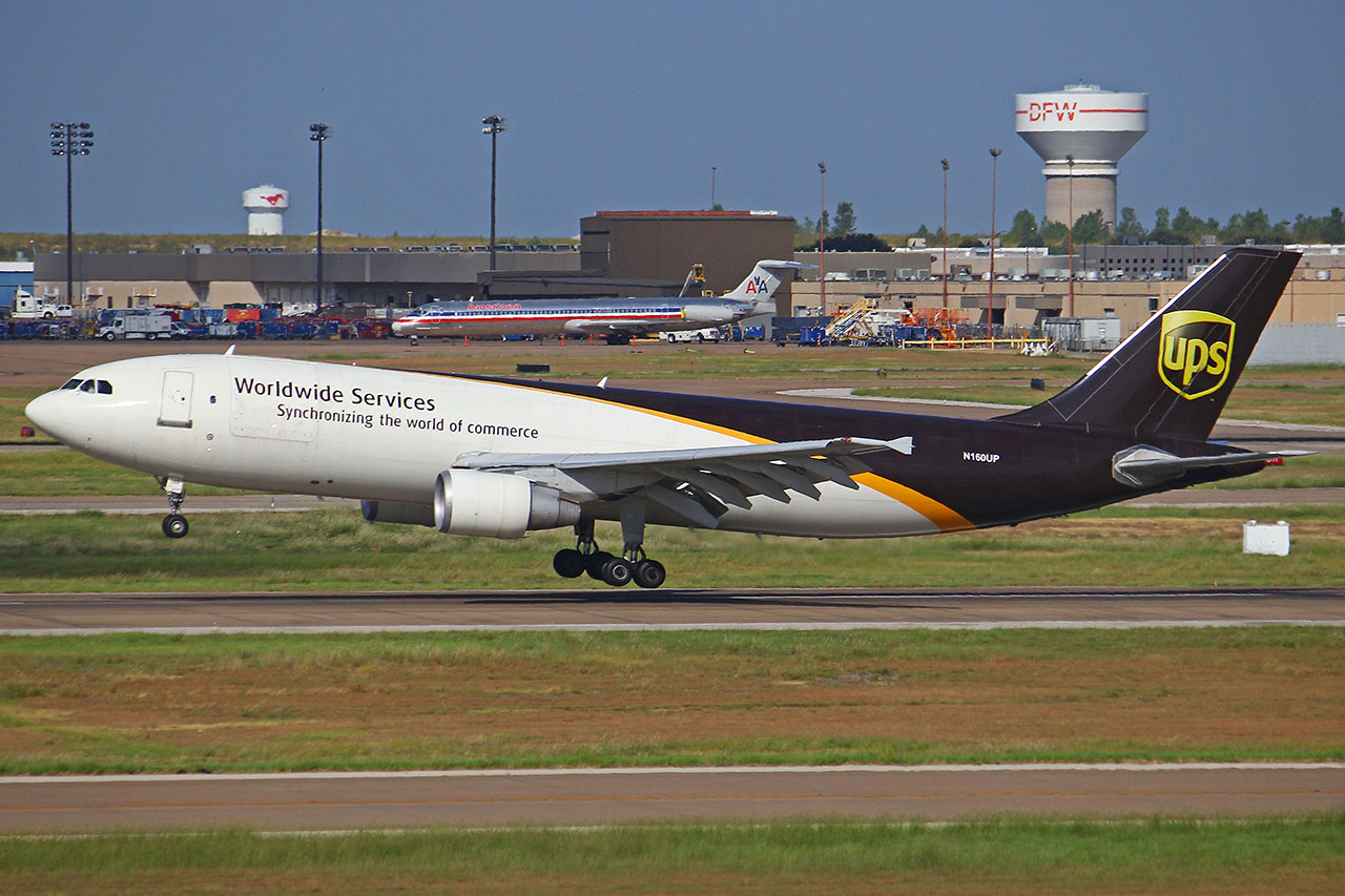 ./assets/img/aircraft/N-UPS-A300-1.jpg