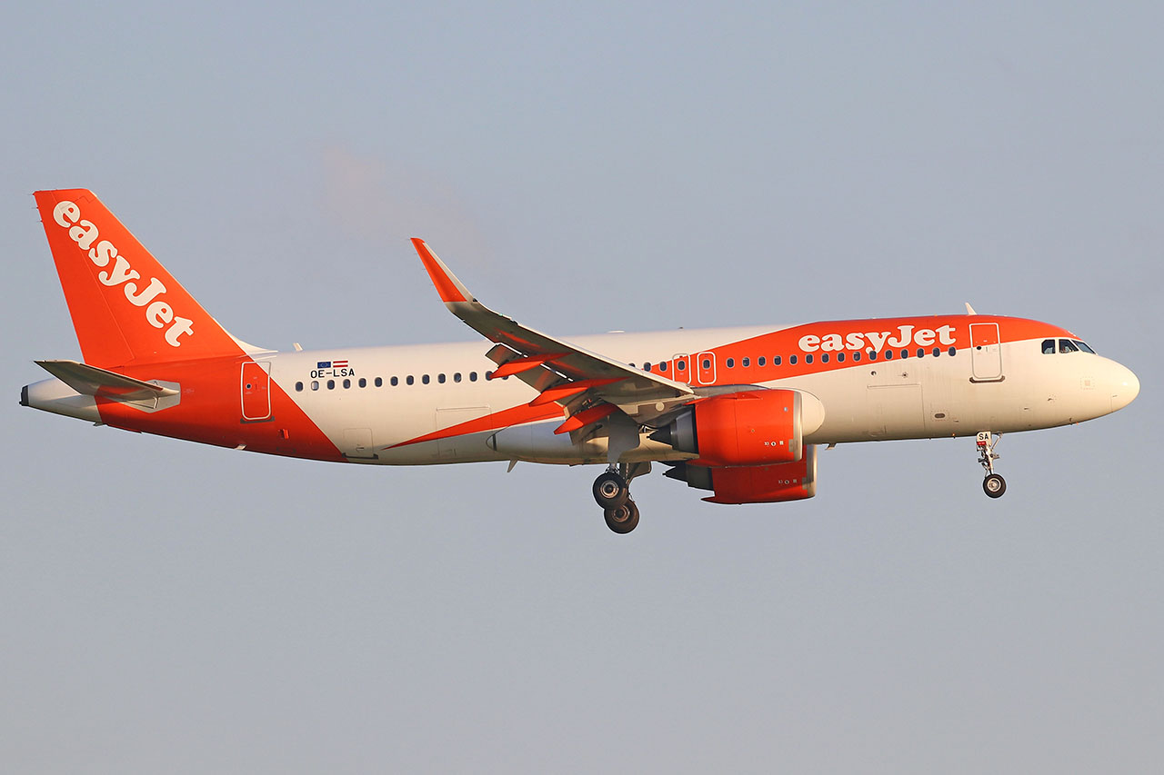 ./assets/img/aircraft/OE-EJU-A320-10.jpg