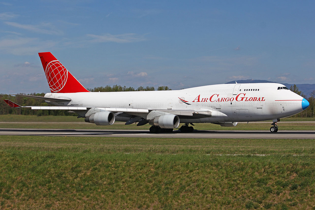 ./assets/img/aircraft/OM-CCC-B744-1.jpg