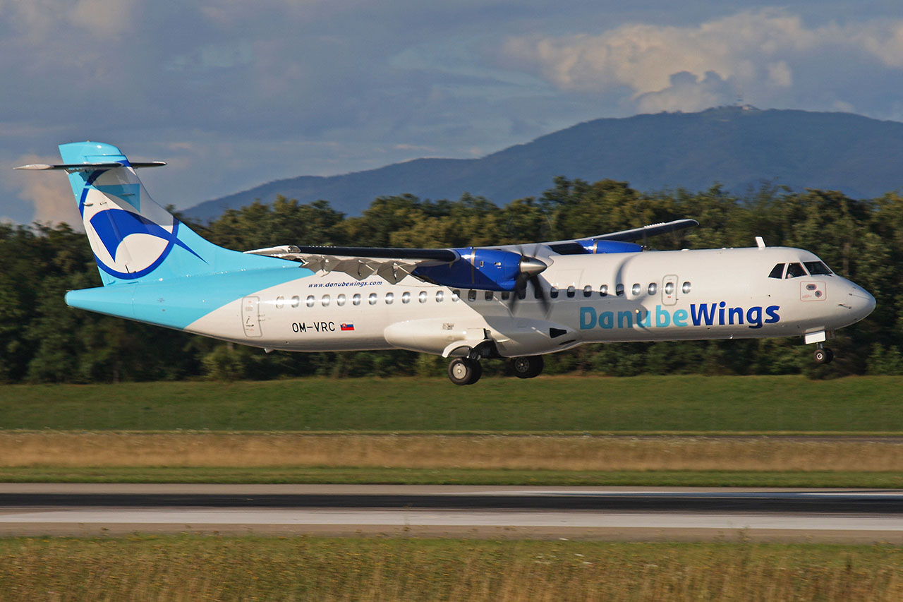 ./assets/img/aircraft/OM-VPA-ATR72-1.jpg