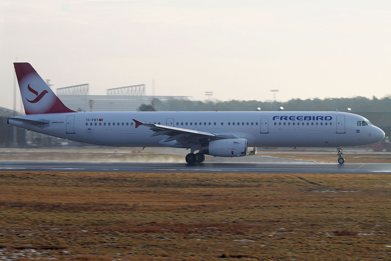 ./assets/img/aircraft/TC-FHY-A321-2.jpg