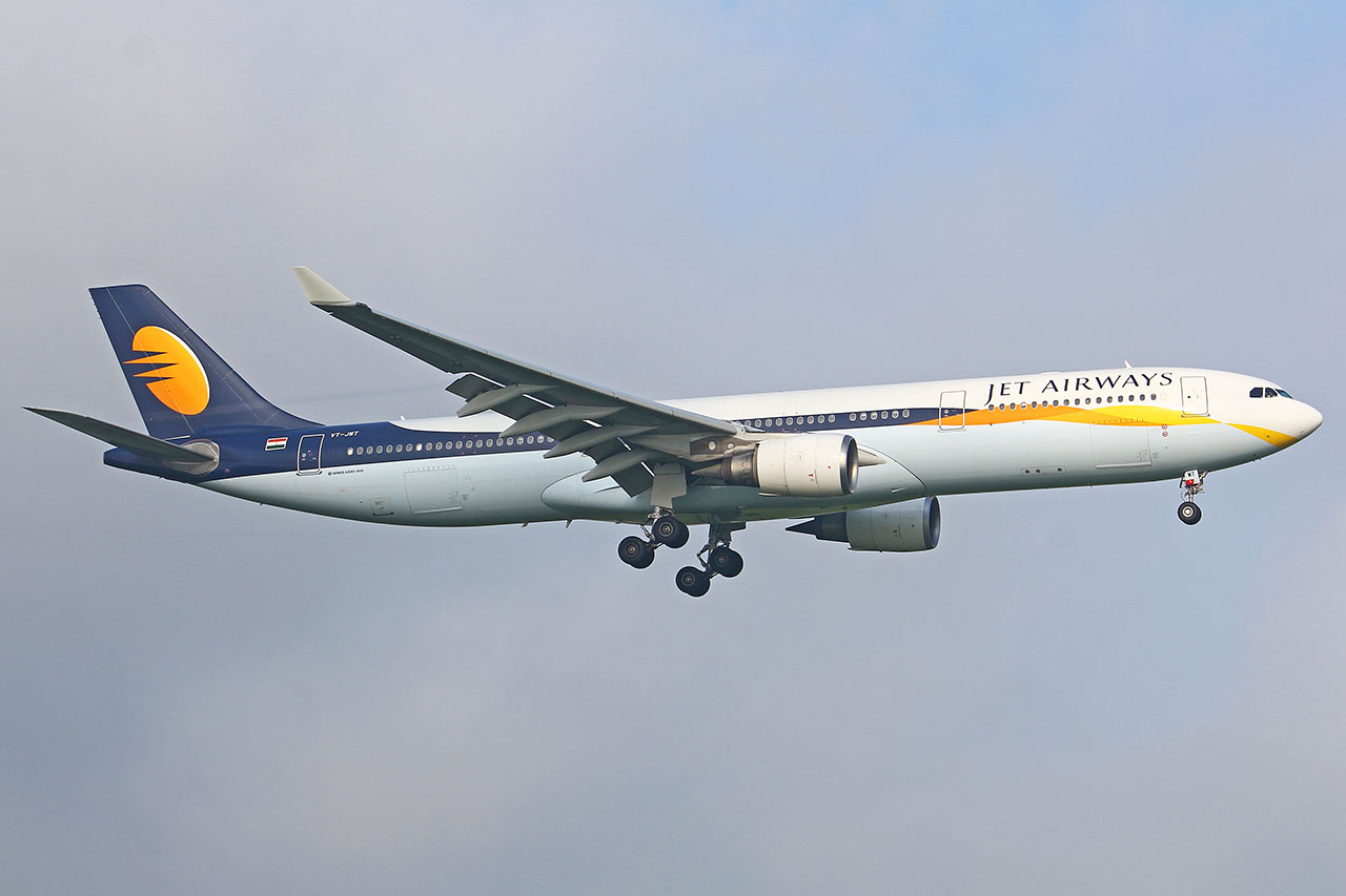 ./assets/img/aircraft/VT-JAI-A333-1.jpg